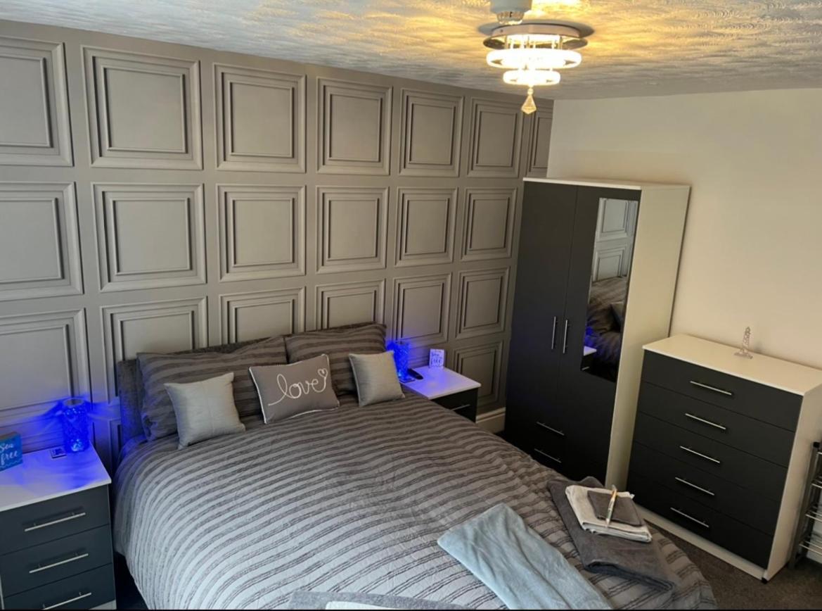 Sea View Lavish Apartment Sky Tv Whirlpool Bath Huge Balcony Newly Refurbished Bridlington Kültér fotó