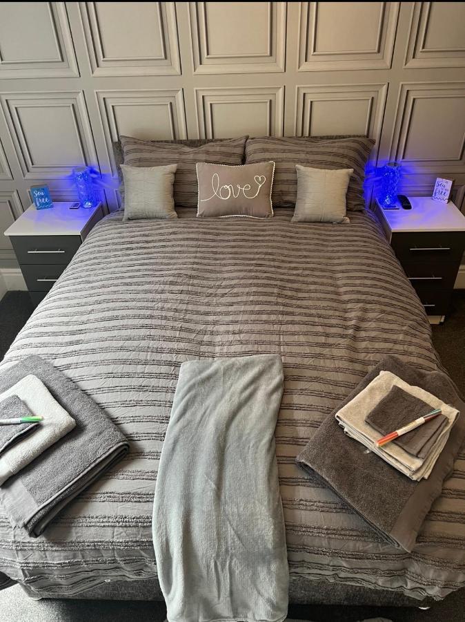 Sea View Lavish Apartment Sky Tv Whirlpool Bath Huge Balcony Newly Refurbished Bridlington Kültér fotó