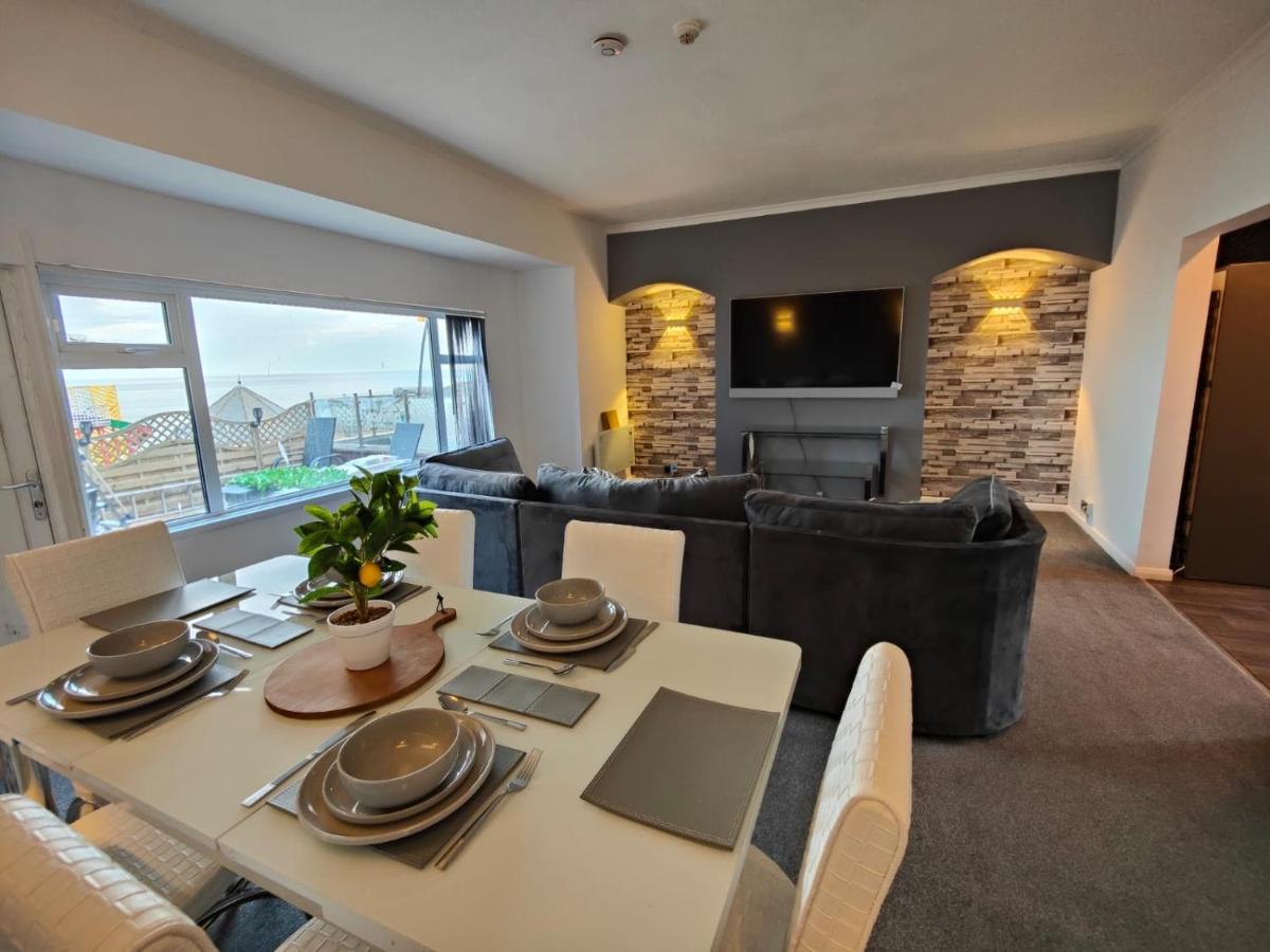 Sea View Lavish Apartment Sky Tv Whirlpool Bath Huge Balcony Newly Refurbished Bridlington Kültér fotó