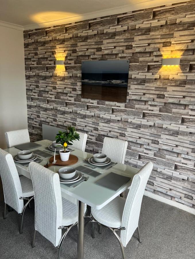 Sea View Lavish Apartment Sky Tv Whirlpool Bath Huge Balcony Newly Refurbished Bridlington Kültér fotó