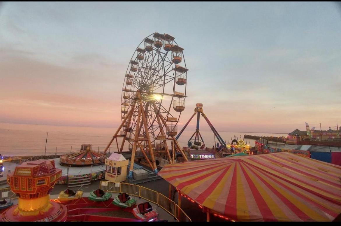Sea View Lavish Apartment Sky Tv Whirlpool Bath Huge Balcony Newly Refurbished Bridlington Kültér fotó